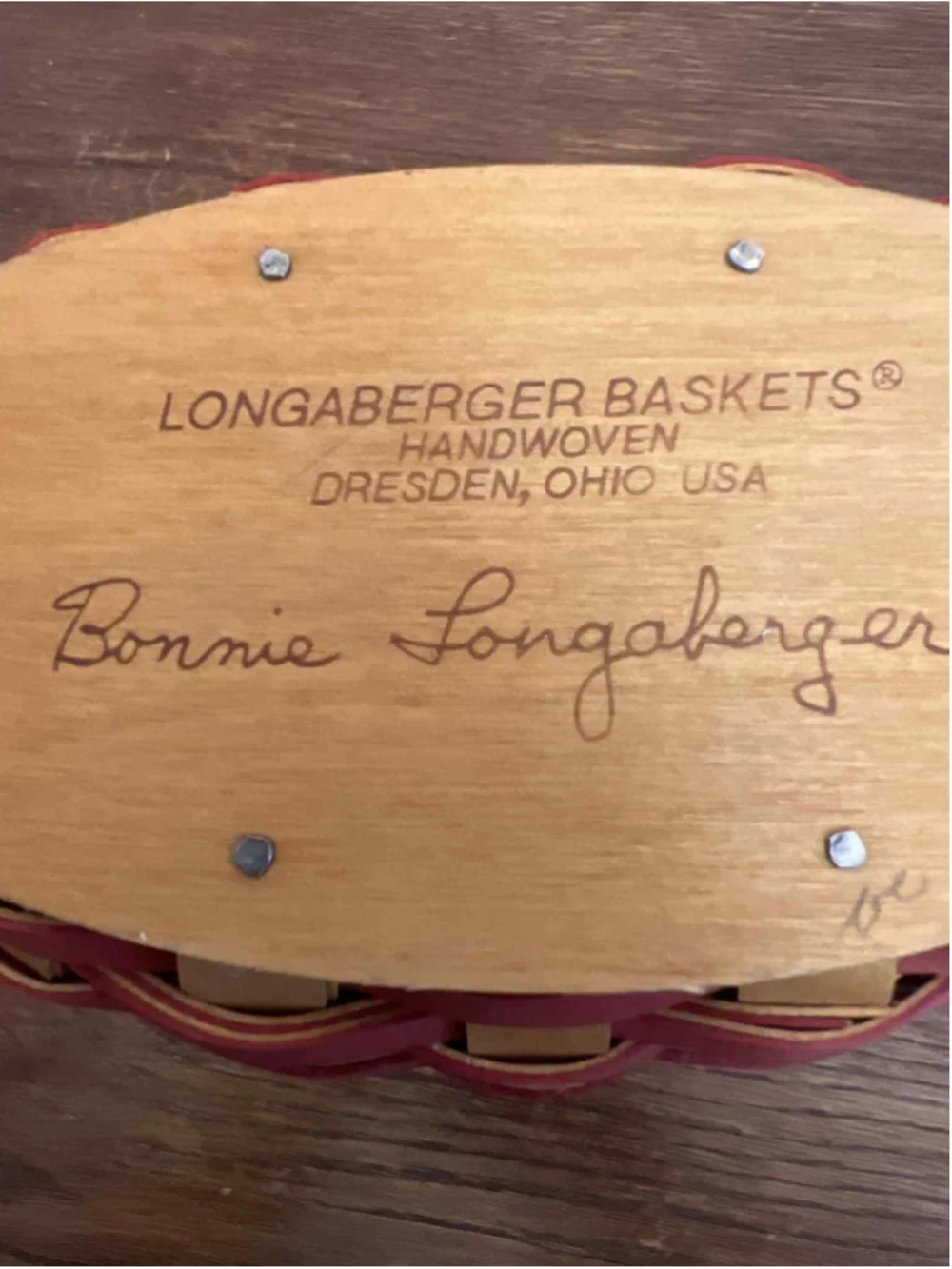 Longaberger Handwoven Basket Signed Bonnie Longaberger Protector 2002